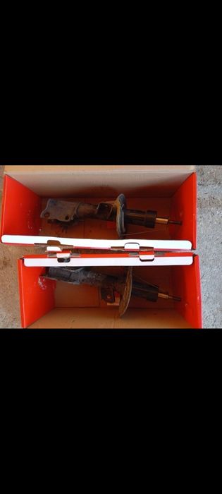 Vând amortizoare și flanșe