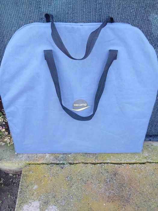 Продавам маса за къмпинг