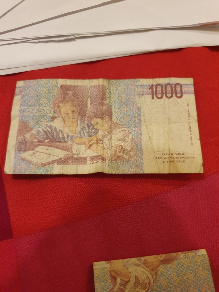 Vând colecție de 7000 de lire italiene