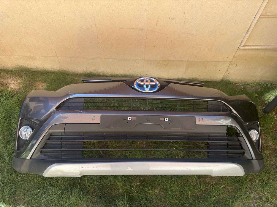 Броня предна Toyota Rav 4 и други части
