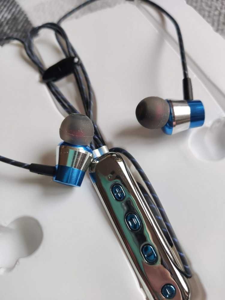 Продавам Bluetooth слушалки (тапички) GNZC-TWS