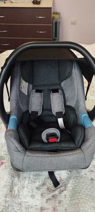 Продавам бебешко столче за кола