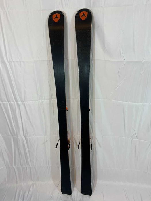 Ski schi carve Dynastar Speed Zone BLK 7 160cm