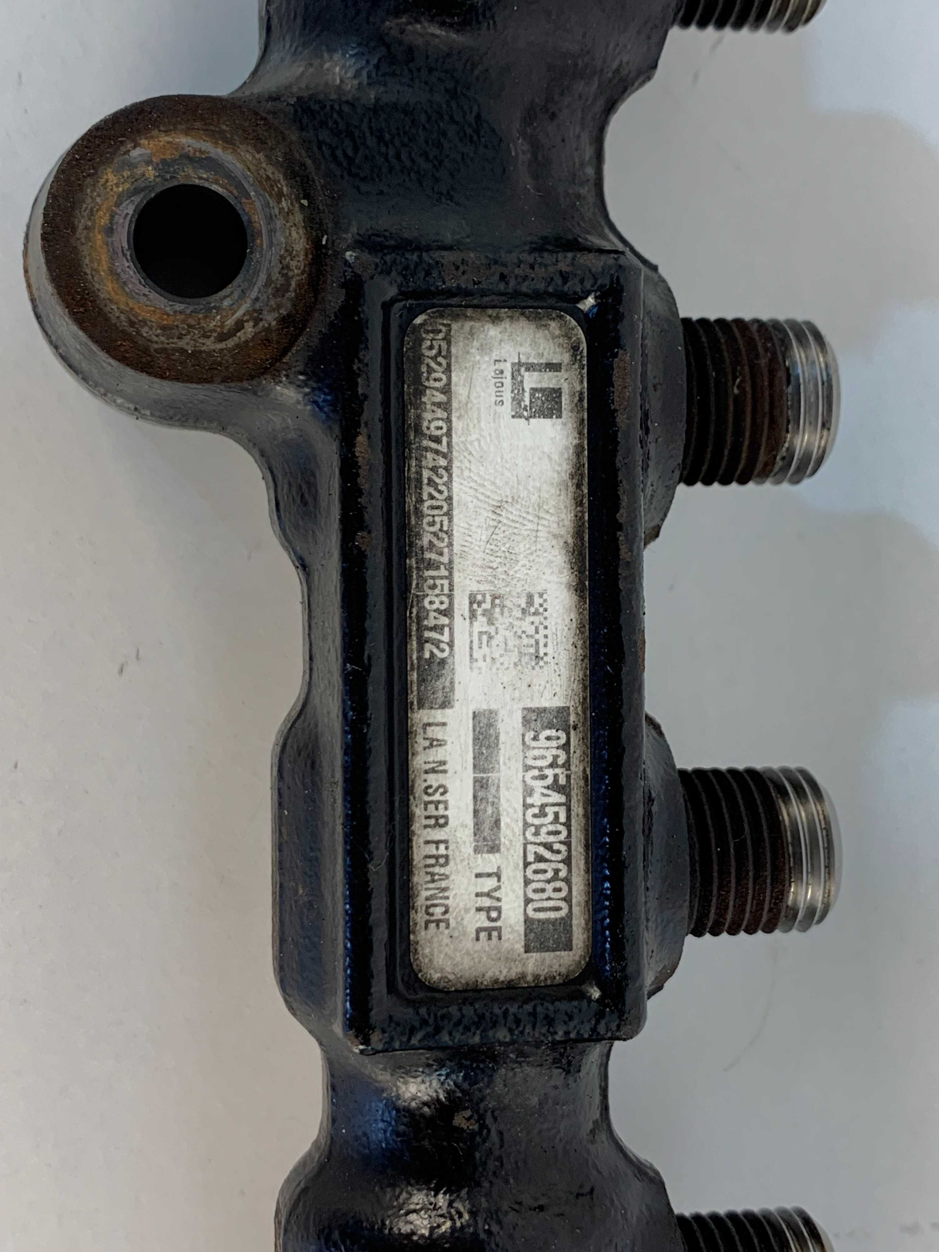Горивна рейка регулатор Пежо Peugeot 1.6 HDI 90к.с. (00-08)г.