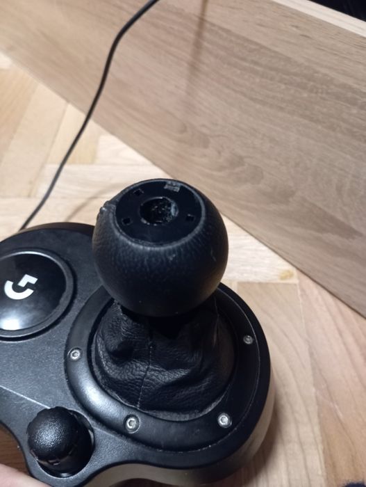 Волан с педали и скоростен лост Logitech g29 + Gran Turismo и Asseto C