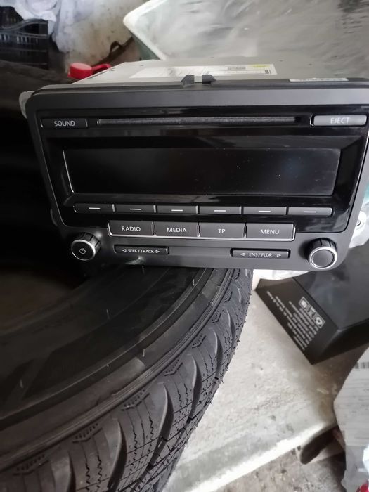 Radiocasetofon Bosch, dat jos după golf 5+
