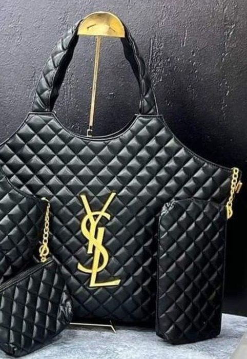 Geanta damă super model/Maxy,logo metalic auriu, saculet, etichetă