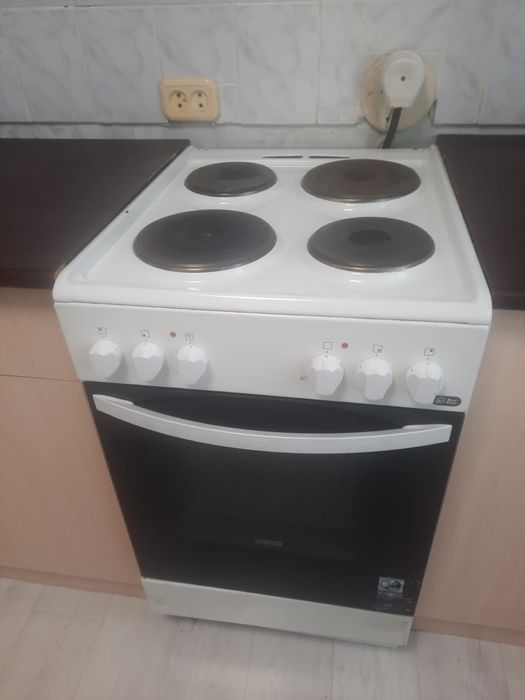 Продаи плиту, состояние хорошее, все работает