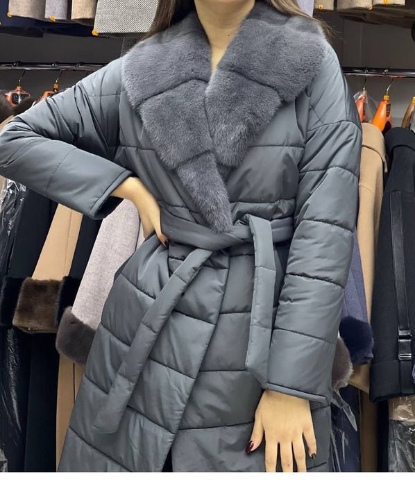 Продам куртку с норковой вставкой 44-46р