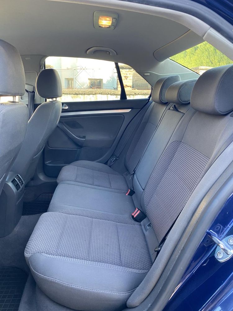 VW Jetta 2.0 tdi