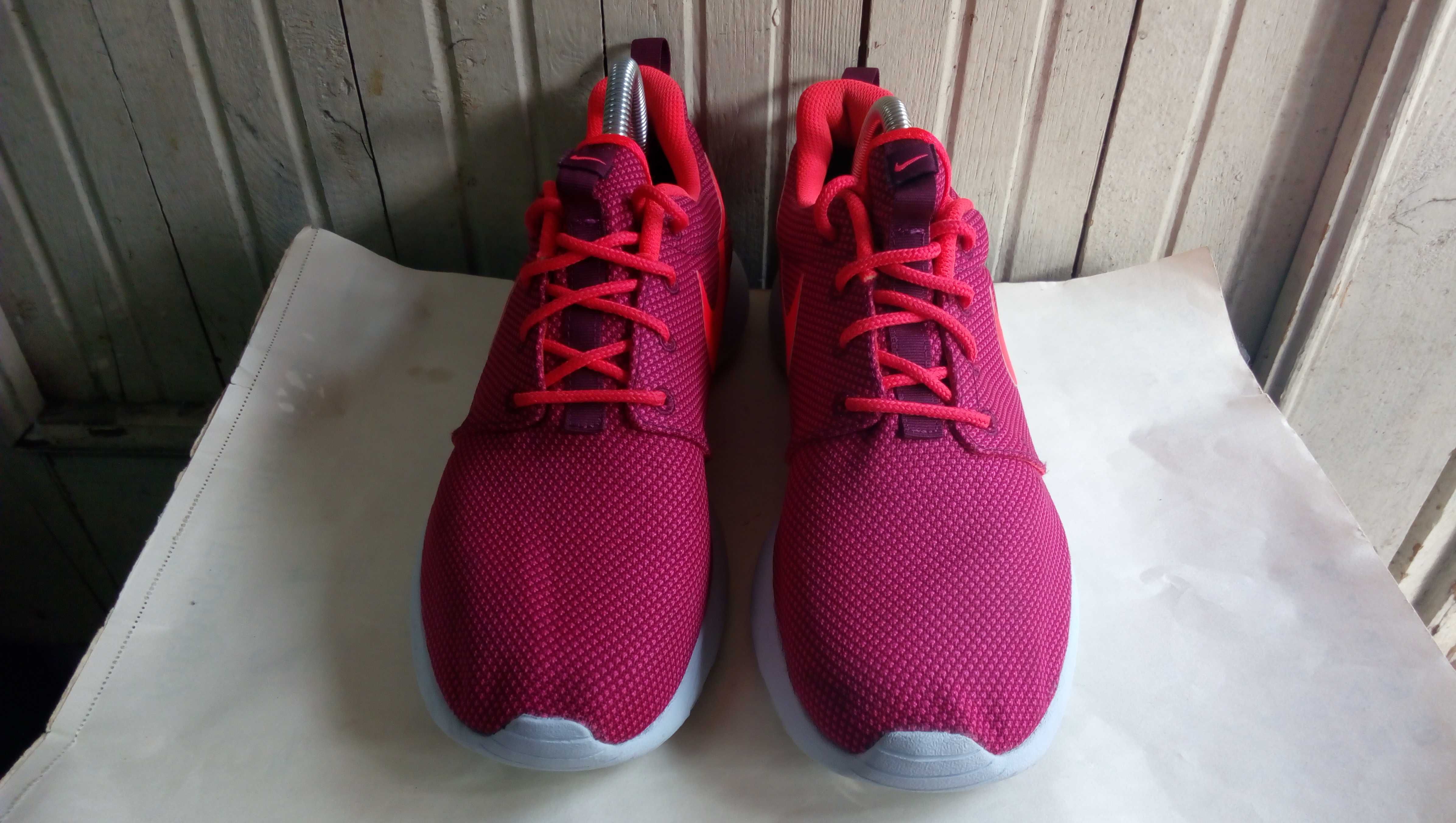 ''Nike Roshe One''оригинални маратонки 40 номер