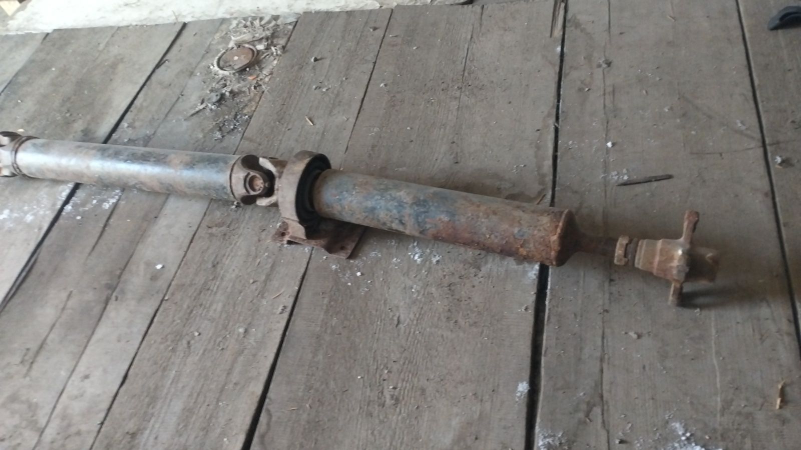 Продам Новую зимнюю куртку Альяска