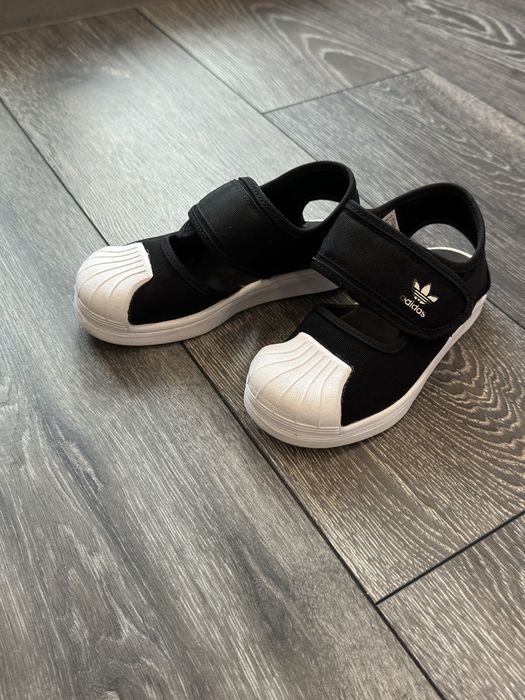 Сандали Adidas 28 номер