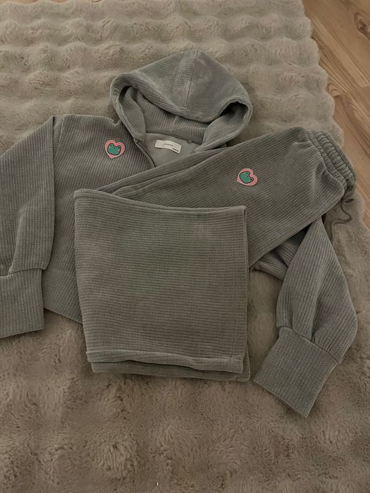 Спортен екип RESERVED