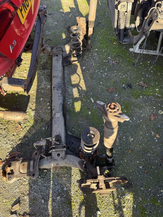 Заден мост  Audi A3 1.6 тди  2014г.