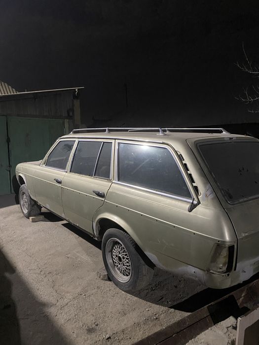 На разбор мерс 123 уневирсал