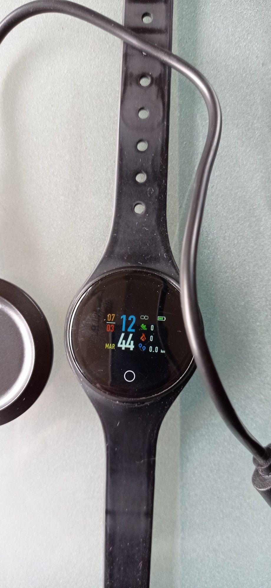 Смарт гривна Xiaomi, смарт часовник