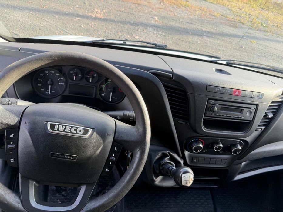 Vând Iveco daily 35c 15 cu prelata