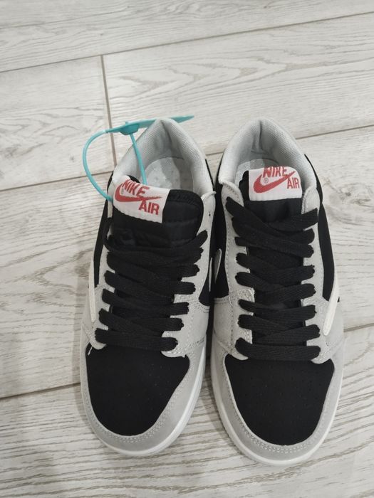 Кросовки.Naik новые