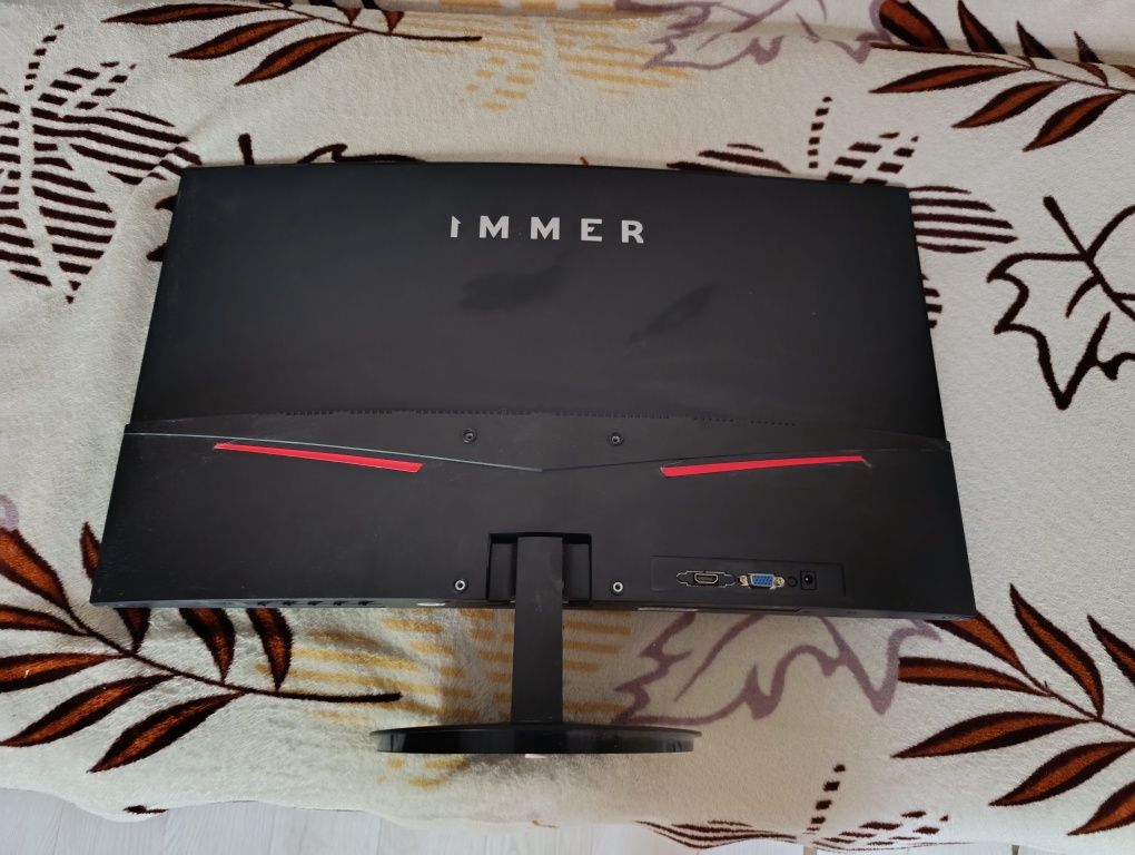 Продам монитор на запчасти immer