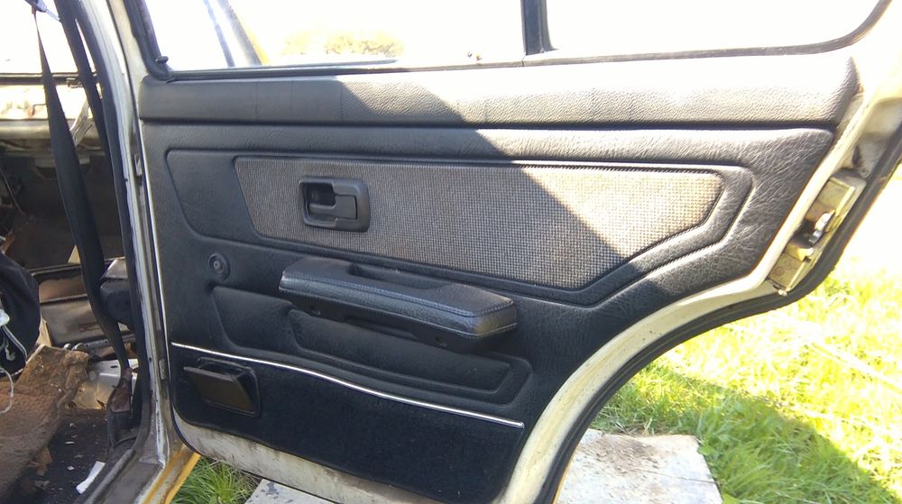 Части и Спойлер Камей,километраж за голф МК 1/ volkswagen golf mk 1.!!