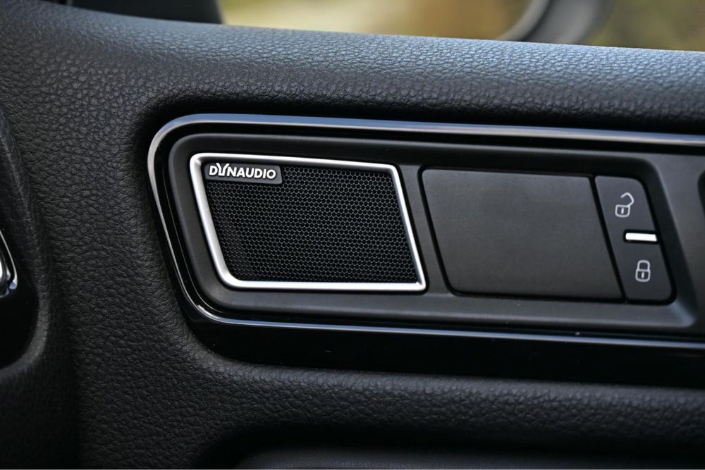 Volkswagen Touareg 3.0 TDI 245cp 4x4 R-Line Int/Ext Camere360*