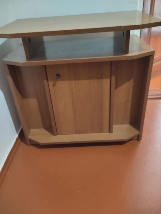 Тумбочка под телевизор