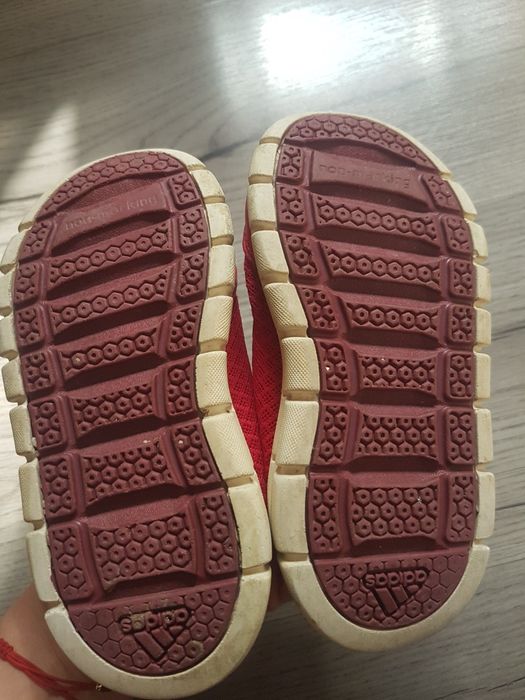 Маратонки Адидас 24н