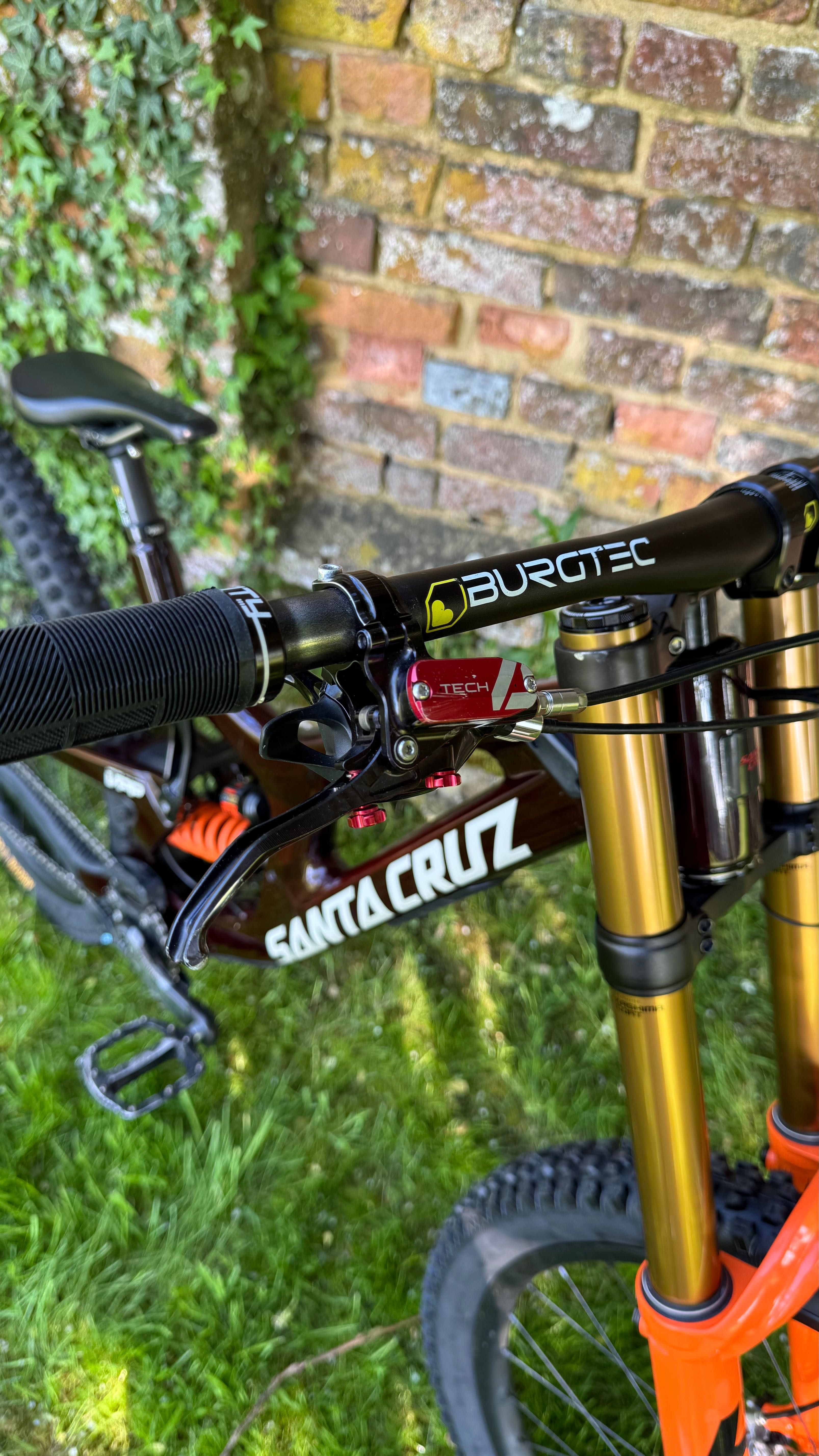 2022 Santa Cruz V10 CC Oxblood Cadru Carbon L 29inch Reserve I9 Hydra