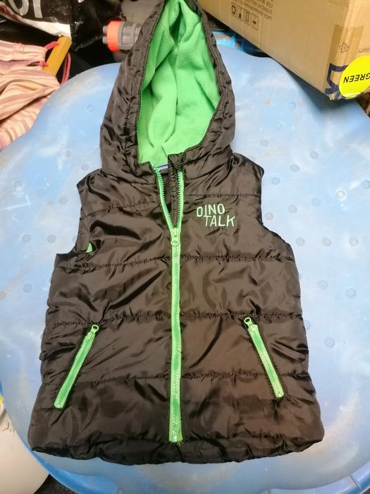 Vesta băieți mărimea 110 4-5 ani