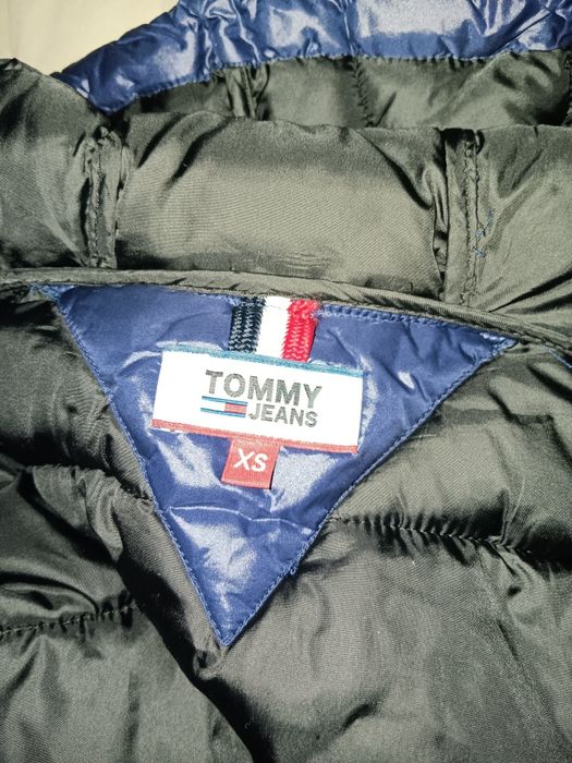 Geaca Tommy Hilfiger de dama,marime XS.