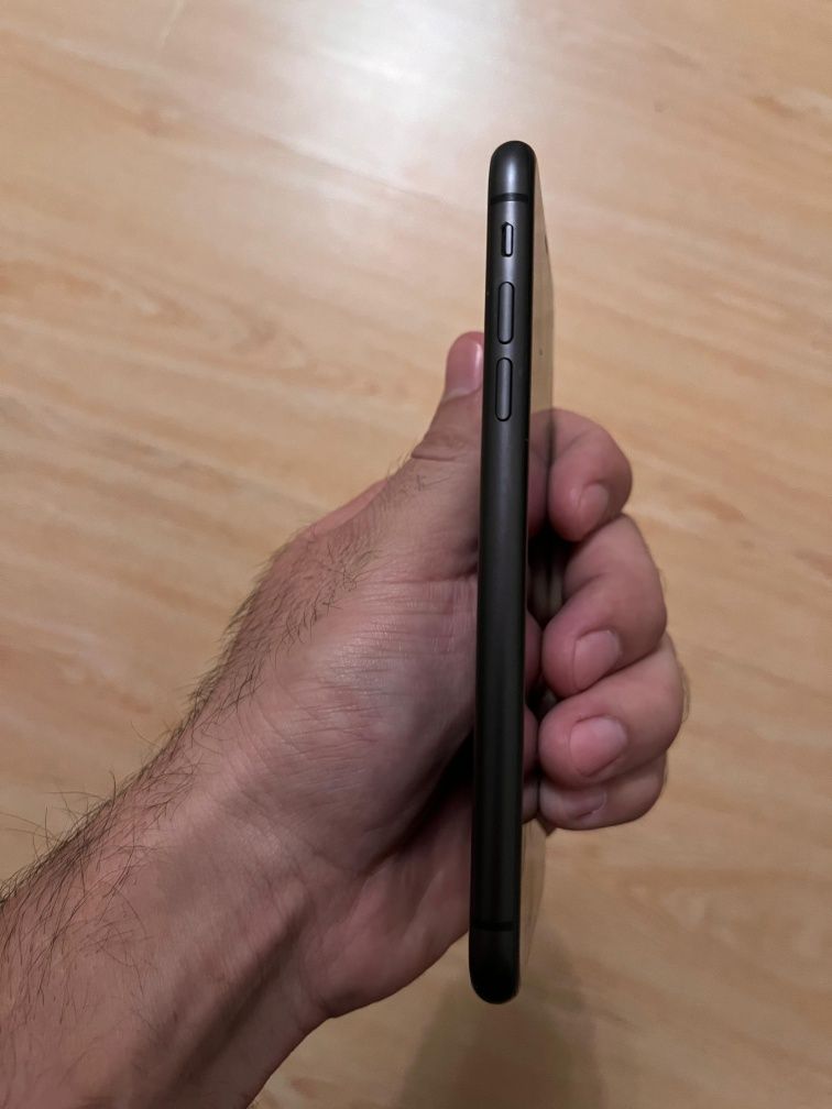 iphone 11 64гб из минусов фейс не работает