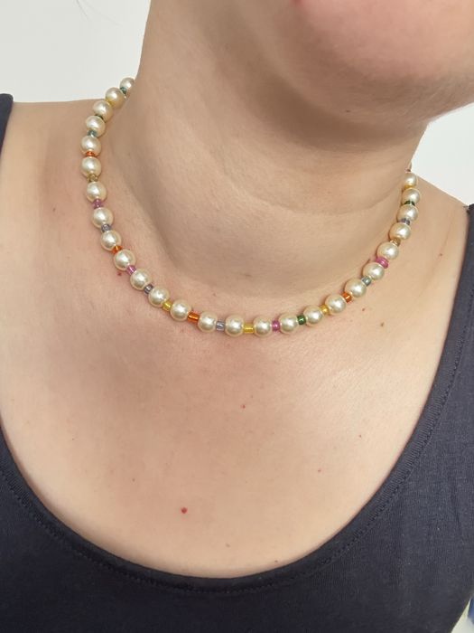 Colier choker mulicolor cu perle si incuietoare inox