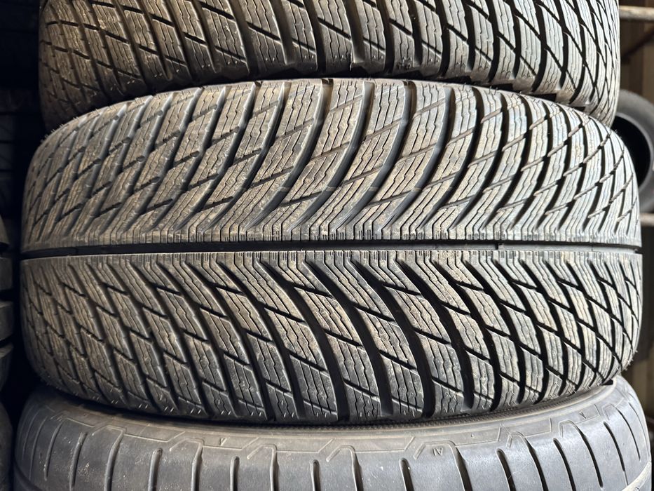 Anvelope Noi 245/45/18 Michelin