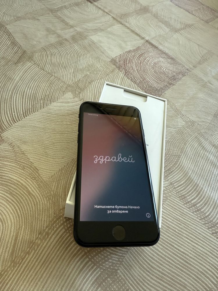 Продавам iphone se