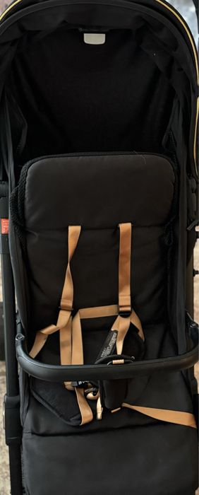 Продам прогулочную коляску