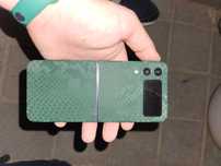 Продаю Samsung Z Flip4