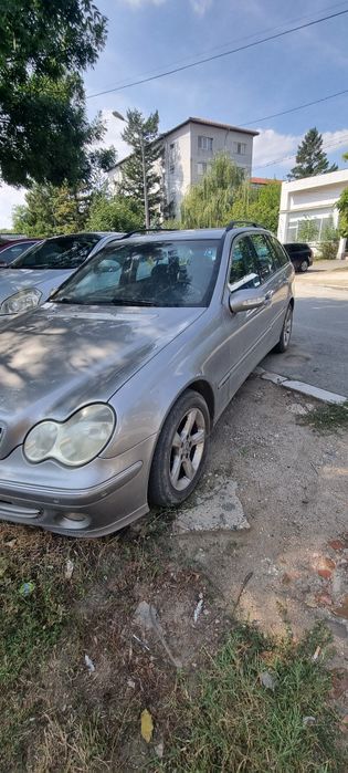 Vand Mercedes c220 diesel an 2004. Detalii doar pe mesaj whatsapp