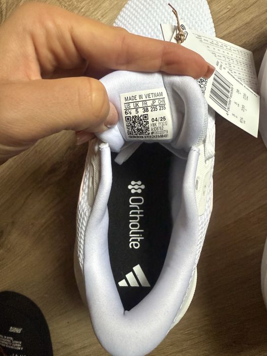 Нови маратонки adidas