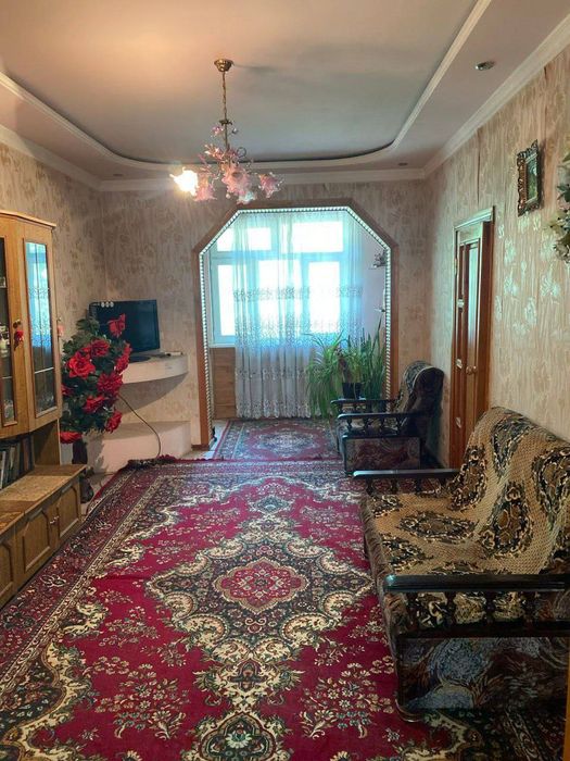 Срочно продается 3 комнатная Чиланзар Ц квартал