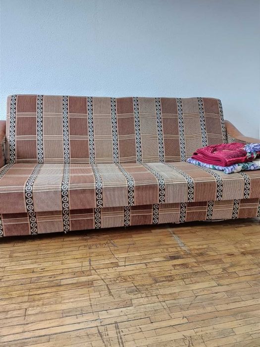 Închiriez garsonieră