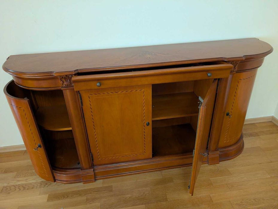 Дървен скрин дърво