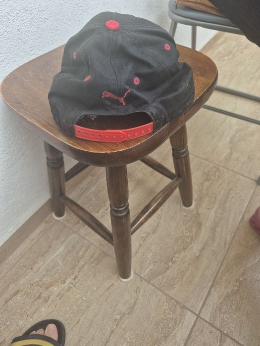 Продава шапка ПУМА