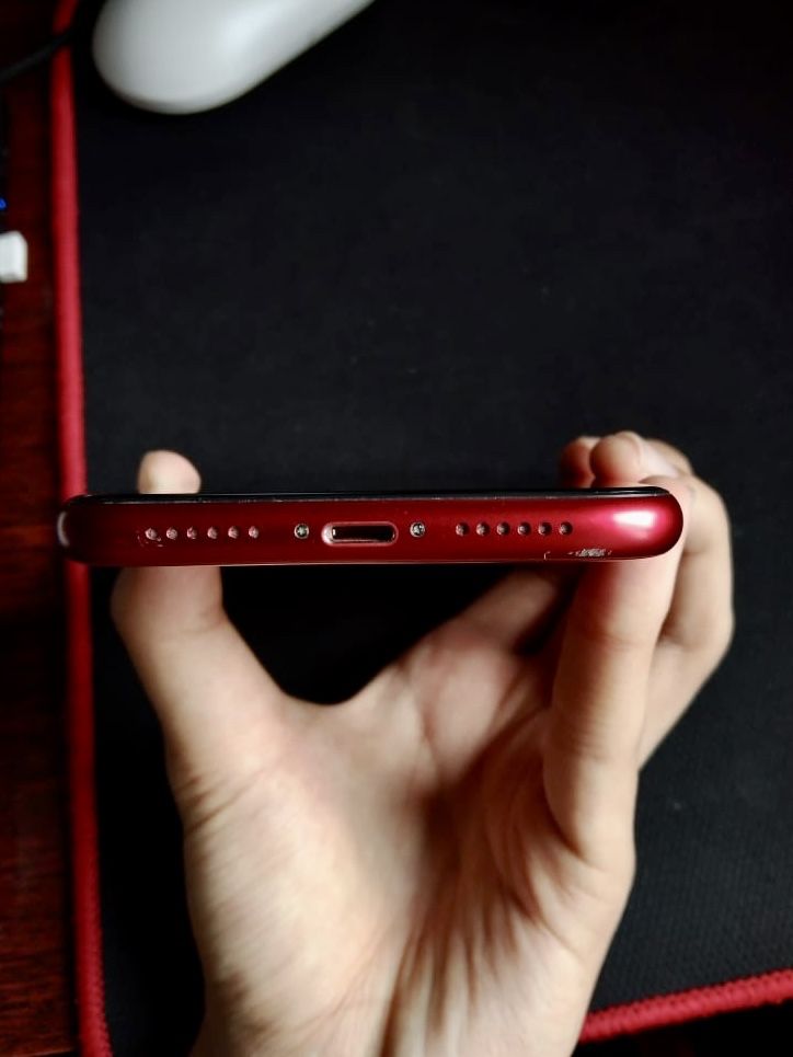 iPhone XR 64 Gb Red Product