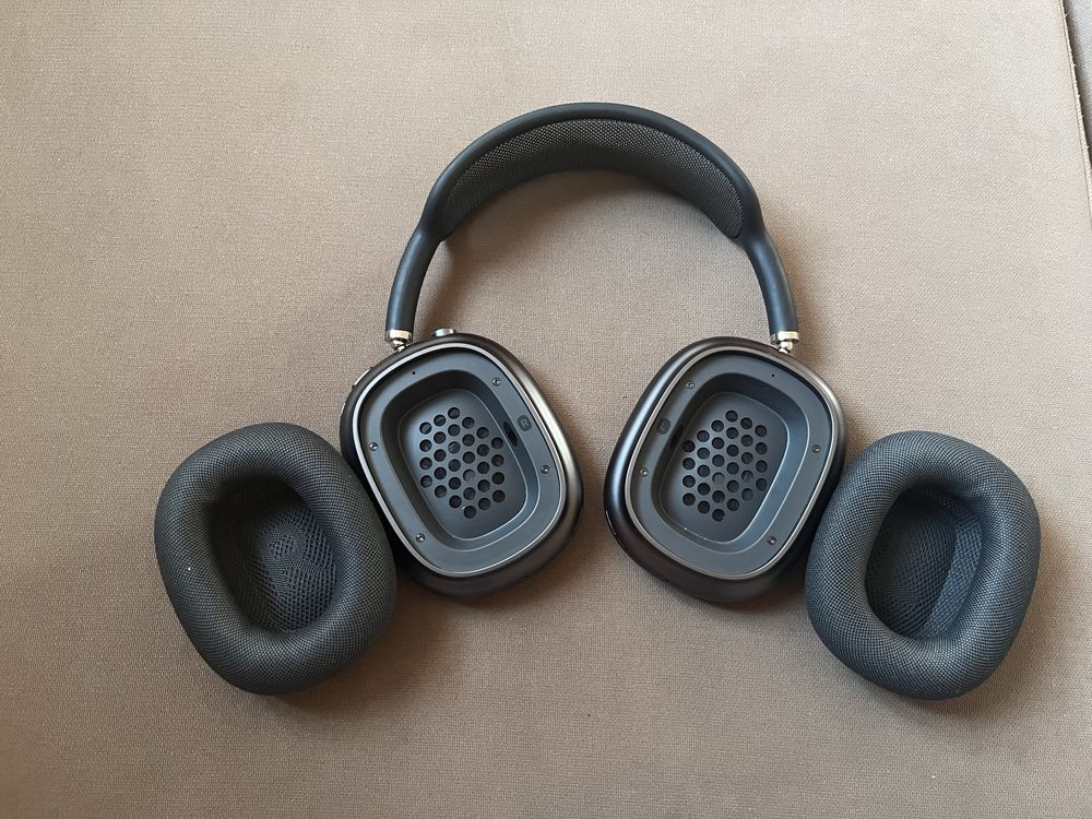 Airpods max в идеальном состояние
