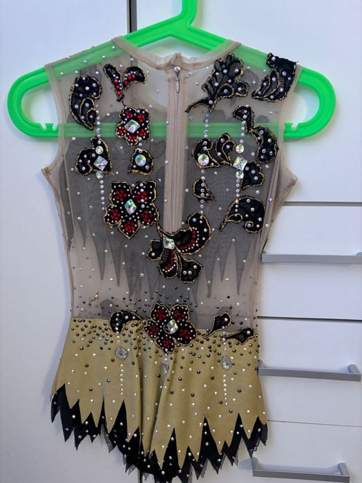 Трико за художествена гимнастика