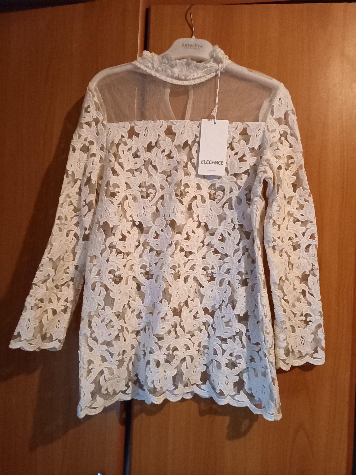 Bluza dantela alba