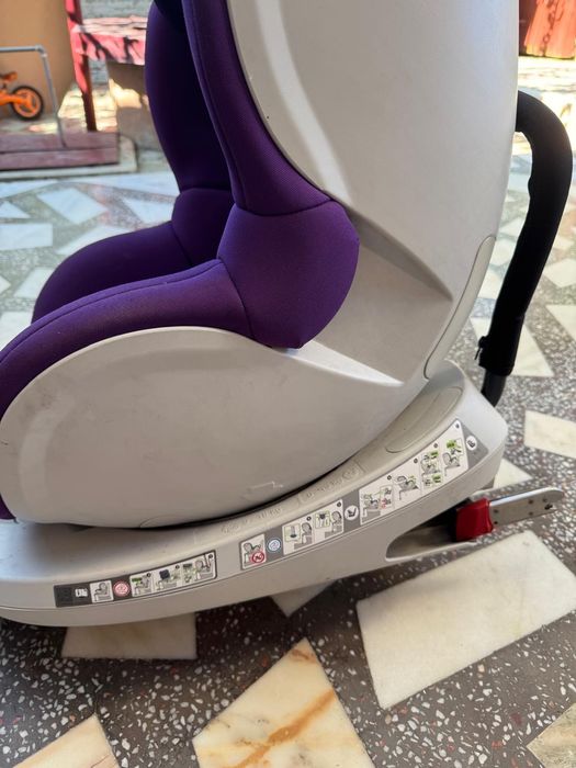 Scaun auto copii Britax Romer Dualfix, rotativ cu baza, Isofix, purple