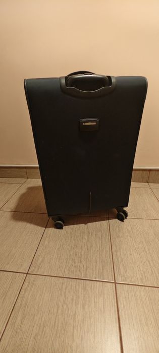 Troller de dimensiune medie