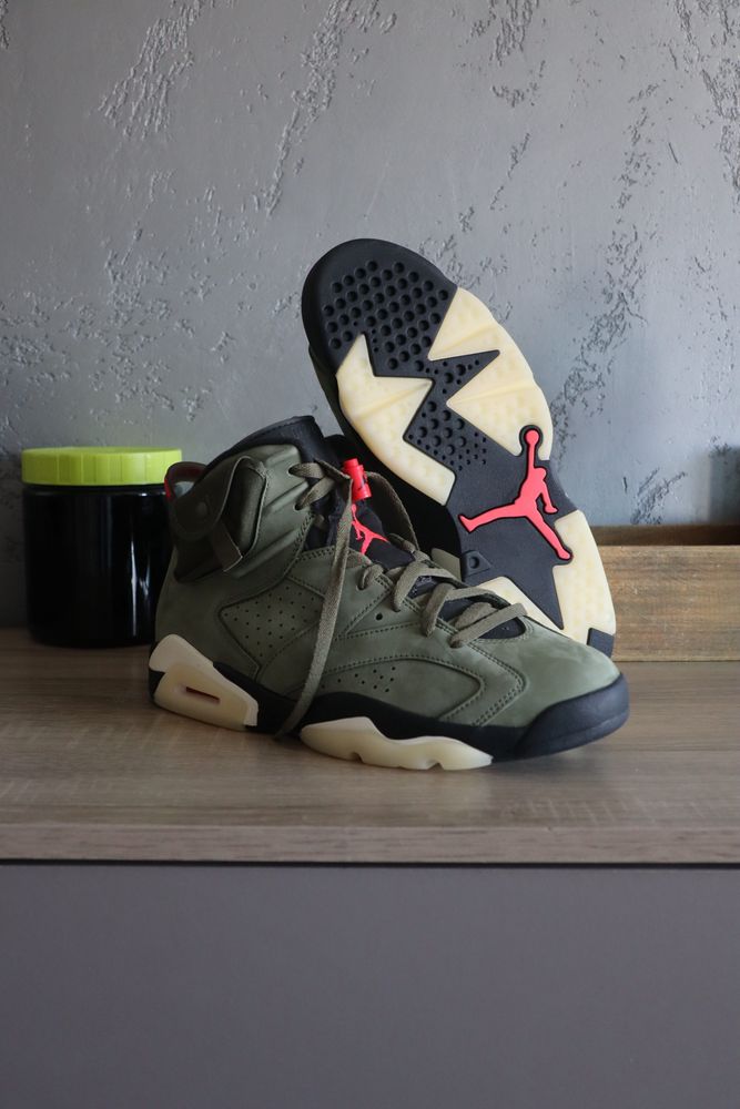 Jordan 6 Travis Scott чисто нови